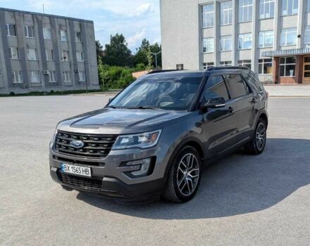 Серый Форд Эксплорер, объемом двигателя 3.5 л и пробегом 184 тыс. км за 18000 $, фото 4 на Automoto.ua