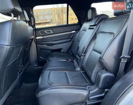 Сірий Форд Експлорер, об'ємом двигуна 3.5 л та пробігом 192 тис. км за 20900 $, фото 52 на Automoto.ua