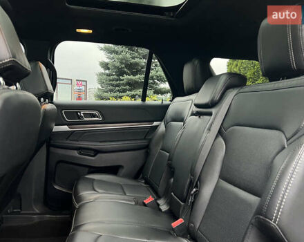 Форд Эксплорер 2017 в Львове на Automoto.ua Серый Форд Эксплорер, объемом двигателя 3.5 л и пробегом 167 тыс. км за 20300 $, фото 24 на Automoto.ua