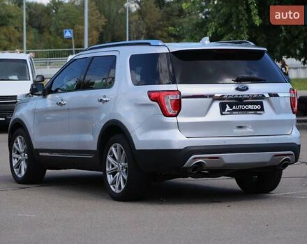 Серый Форд Эксплорер, объемом двигателя 3.5 л и пробегом 163 тыс. км за 23900 $, фото 4 на Automoto.ua