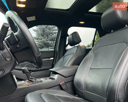 Форд Эксплорер 2017 в Львове на Automoto.ua Серый Форд Эксплорер, объемом двигателя 3.5 л и пробегом 167 тыс. км за 20300 $, фото 8 на Automoto.ua