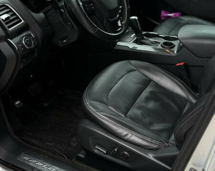 Сірий Форд Експлорер, об'ємом двигуна 3.5 л та пробігом 153 тис. км за 20000 $, фото 24 на Automoto.ua