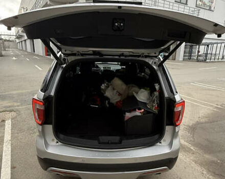 Сірий Форд Експлорер, об'ємом двигуна 3.5 л та пробігом 153 тис. км за 20000 $, фото 36 на Automoto.ua