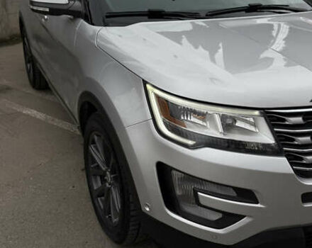 Сірий Форд Експлорер, об'ємом двигуна 3.5 л та пробігом 153 тис. км за 20000 $, фото 1 на Automoto.ua