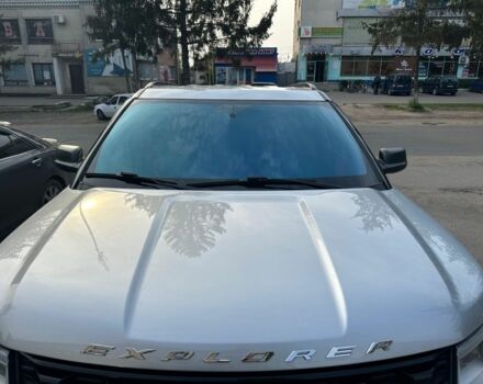 Серый Форд Эксплорер, объемом двигателя 3.5 л и пробегом 95 тыс. км за 19999 $, фото 5 на Automoto.ua
