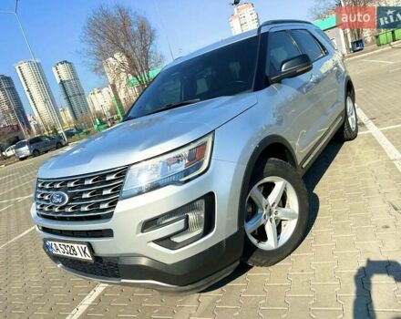 Серый Форд Эксплорер, объемом двигателя 3.5 л и пробегом 132 тыс. км за 18300 $, фото 3 на Automoto.ua