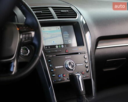 Серый Форд Эксплорер, объемом двигателя 3.5 л и пробегом 163 тыс. км за 23900 $, фото 18 на Automoto.ua