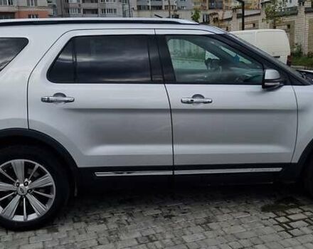 Серый Форд Эксплорер, объемом двигателя 3.5 л и пробегом 165 тыс. км за 20500 $, фото 34 на Automoto.ua