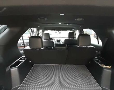 Серый Форд Эксплорер, объемом двигателя 3.5 л и пробегом 165 тыс. км за 20500 $, фото 10 на Automoto.ua