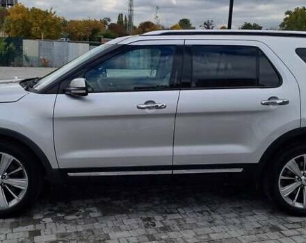 Серый Форд Эксплорер, объемом двигателя 3.5 л и пробегом 165 тыс. км за 20500 $, фото 31 на Automoto.ua