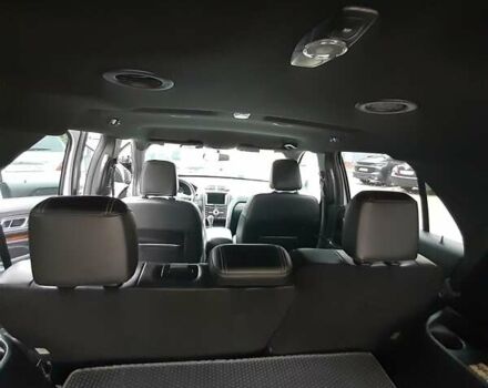 Серый Форд Эксплорер, объемом двигателя 3.5 л и пробегом 165 тыс. км за 20500 $, фото 6 на Automoto.ua