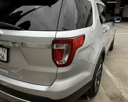 Сірий Форд Експлорер, об'ємом двигуна 3.5 л та пробігом 153 тис. км за 20000 $, фото 6 на Automoto.ua