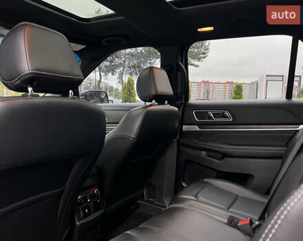 Форд Эксплорер 2017 в Львове на Automoto.ua Серый Форд Эксплорер, объемом двигателя 3.5 л и пробегом 167 тыс. км за 20300 $, фото 23 на Automoto.ua