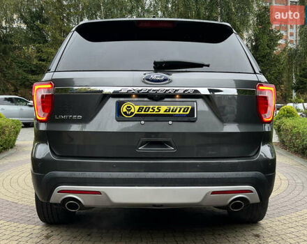 Форд Эксплорер 2017 в Львове на Automoto.ua Серый Форд Эксплорер, объемом двигателя 3.5 л и пробегом 167 тыс. км за 20300 $, фото 5 на Automoto.ua