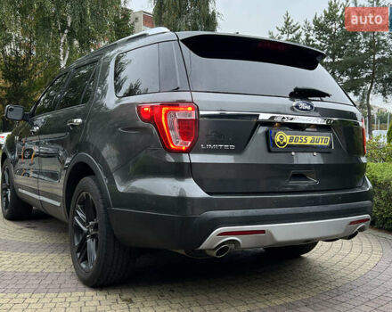 Форд Эксплорер 2017 в Львове на Automoto.ua Серый Форд Эксплорер, объемом двигателя 3.5 л и пробегом 167 тыс. км за 20300 $, фото 4 на Automoto.ua
