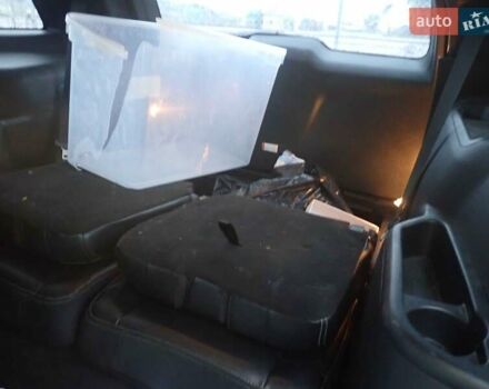 Серый Форд Эксплорер, объемом двигателя 3.5 л и пробегом 198 тыс. км за 14300 $, фото 14 на Automoto.ua