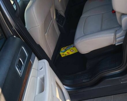 Серый Форд Эксплорер, объемом двигателя 3.5 л и пробегом 142 тыс. км за 17900 $, фото 4 на Automoto.ua