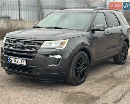 Сірий Форд Експлорер, об'ємом двигуна 3.5 л та пробігом 126 тис. км за 19999 $, фото 3 на Automoto.ua
