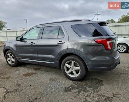 Серый Форд Эксплорер, объемом двигателя 3.5 л и пробегом 100 тыс. км за 3200 $, фото 2 на Automoto.ua