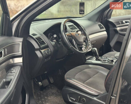 Сірий Форд Експлорер, об'ємом двигуна 3.5 л та пробігом 126 тис. км за 19999 $, фото 41 на Automoto.ua