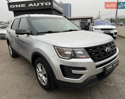 Серый Форд Эксплорер, объемом двигателя 3.73 л и пробегом 272 тыс. км за 17990 $, фото 4 на Automoto.ua