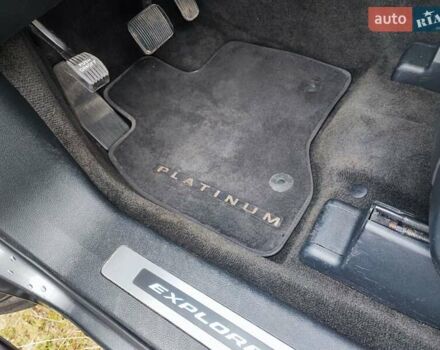 Серый Форд Эксплорер, объемом двигателя 3.5 л и пробегом 159 тыс. км за 22800 $, фото 23 на Automoto.ua