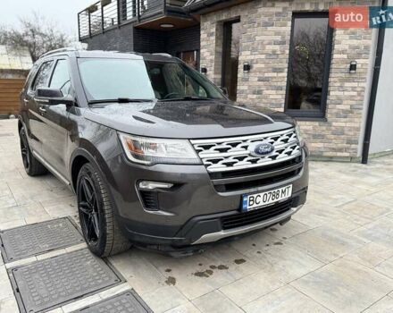 Серый Форд Эксплорер, объемом двигателя 3.5 л и пробегом 129 тыс. км за 20900 $, фото 1 на Automoto.ua