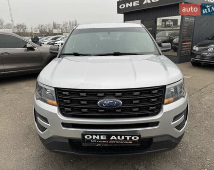 Серый Форд Эксплорер, объемом двигателя 3.73 л и пробегом 272 тыс. км за 17990 $, фото 3 на Automoto.ua