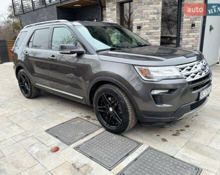 Серый Форд Эксплорер, объемом двигателя 3.5 л и пробегом 129 тыс. км за 20900 $, фото 26 на Automoto.ua