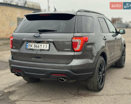 Сірий Форд Експлорер, об'ємом двигуна 3.5 л та пробігом 126 тис. км за 19999 $, фото 15 на Automoto.ua