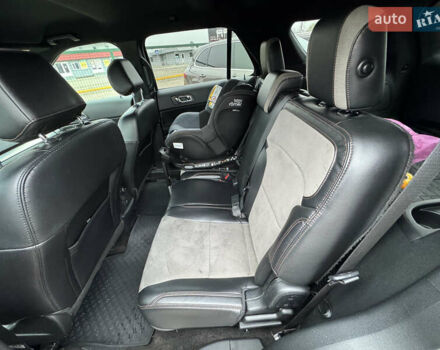 Серый Форд Эксплорер, объемом двигателя 3.73 л и пробегом 272 тыс. км за 17990 $, фото 24 на Automoto.ua