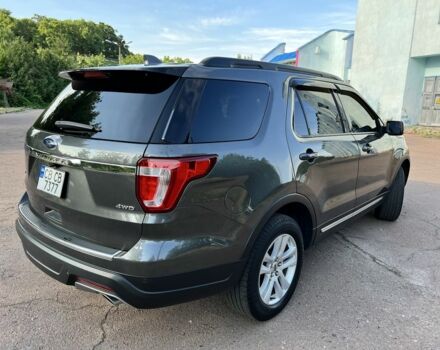 Серый Форд Эксплорер, объемом двигателя 3.5 л и пробегом 125 тыс. км за 465 $, фото 2 на Automoto.ua