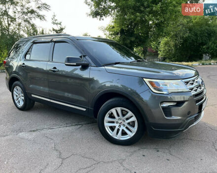 Серый Форд Эксплорер, объемом двигателя 3.5 л и пробегом 125 тыс. км за 19500 $, фото 6 на Automoto.ua