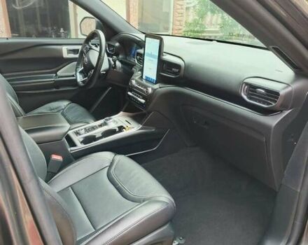 Сірий Форд Експлорер, об'ємом двигуна 2.96 л та пробігом 135 тис. км за 28200 $, фото 8 на Automoto.ua