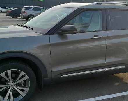 Серый Форд Эксплорер, объемом двигателя 3 л и пробегом 81 тыс. км за 37900 $, фото 2 на Automoto.ua