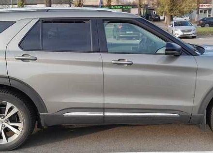 Серый Форд Эксплорер, объемом двигателя 3 л и пробегом 81 тыс. км за 37900 $, фото 8 на Automoto.ua