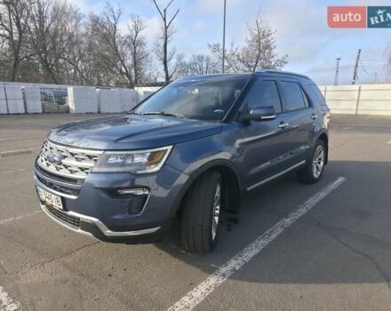 Серый Форд Эксплорер, объемом двигателя 3.5 л и пробегом 99 тыс. км за 24600 $, фото 3 на Automoto.ua