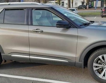 Серый Форд Эксплорер, объемом двигателя 3 л и пробегом 81 тыс. км за 37900 $, фото 7 на Automoto.ua