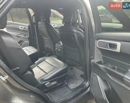 Серый Форд Эксплорер, объемом двигателя 2.26 л и пробегом 40 тыс. км за 27500 $, фото 12 на Automoto.ua