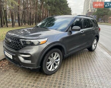 Серый Форд Эксплорер, объемом двигателя 2.26 л и пробегом 40 тыс. км за 27500 $, фото 5 на Automoto.ua