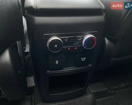 Сірий Форд Експлорер, об'ємом двигуна 3.34 л та пробігом 105 тис. км за 35100 $, фото 27 на Automoto.ua