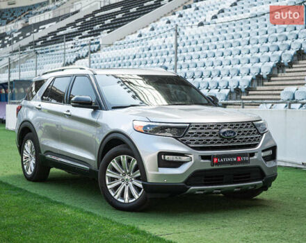 Серый Форд Эксплорер, объемом двигателя 3.3 л и пробегом 97 тыс. км за 33300 $, фото 3 на Automoto.ua