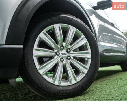 Серый Форд Эксплорер, объемом двигателя 3.3 л и пробегом 97 тыс. км за 33300 $, фото 5 на Automoto.ua