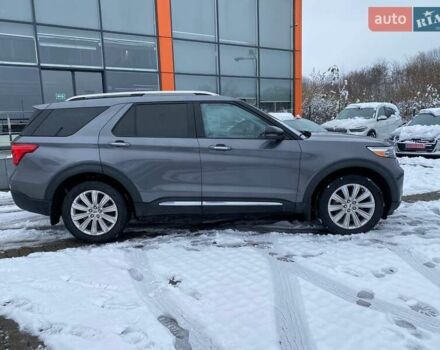 Серый Форд Эксплорер, объемом двигателя 3.34 л и пробегом 105 тыс. км за 35600 $, фото 8 на Automoto.ua