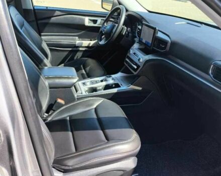 Серый Форд Эксплорер, объемом двигателя 2.3 л и пробегом 52 тыс. км за 13900 $, фото 9 на Automoto.ua