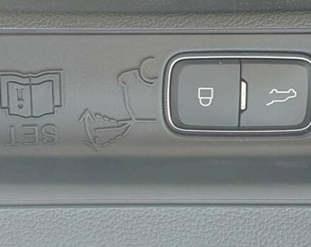 Серый Форд Эксплорер, объемом двигателя 2.26 л и пробегом 82 тыс. км за 28000 $, фото 49 на Automoto.ua