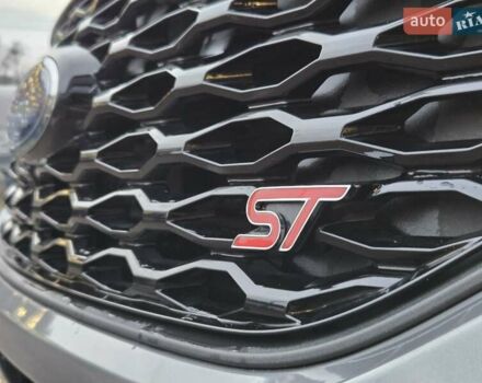 Серый Форд Эксплорер, объемом двигателя 3 л и пробегом 43 тыс. км за 39500 $, фото 31 на Automoto.ua