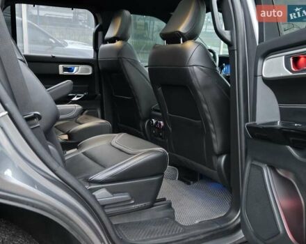 Серый Форд Эксплорер, объемом двигателя 3 л и пробегом 43 тыс. км за 39500 $, фото 11 на Automoto.ua