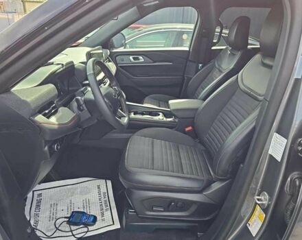 Сірий Форд Експлорер, об'ємом двигуна 0 л та пробігом 14 тис. км за 48000 $, фото 9 на Automoto.ua