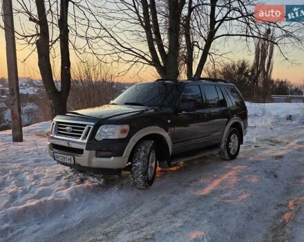 Серый Форд Эксплорер, объемом двигателя 4.01 л и пробегом 105 тыс. км за 10500 $, фото 1 на Automoto.ua